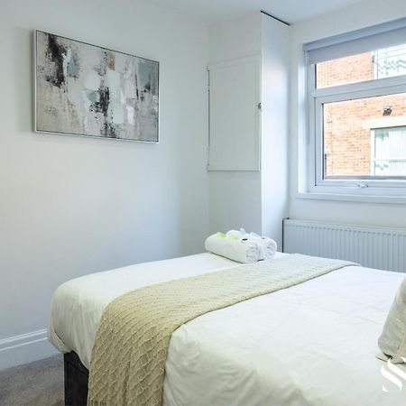 One Bedroom Apartment At Smooth Stays Short Lets & Serviced Accommodation Preston With Parking Near Train Station Екстер'єр фото