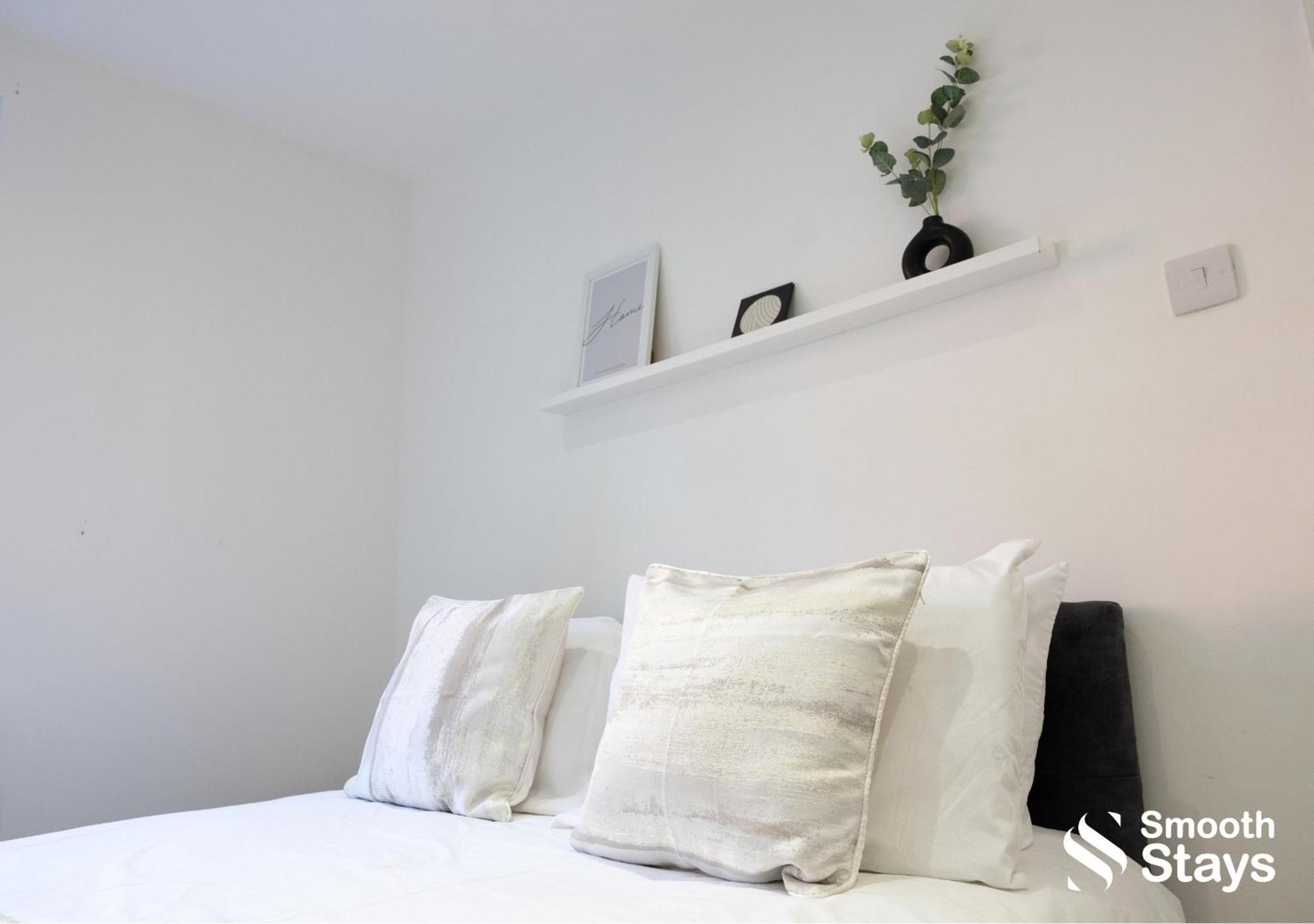 One Bedroom Apartment At Smooth Stays Short Lets & Serviced Accommodation Preston With Parking Near Train Station Екстер'єр фото